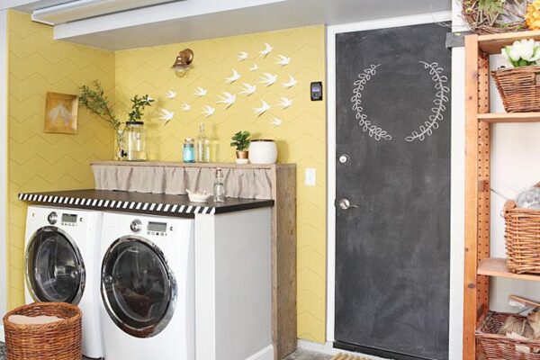 How to decorate laundry room in garage